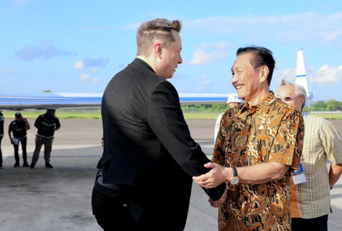 Luhut Sambut Kedatangan Elon Musk di Bali, Siap Resmikan Peluncuran Starlink