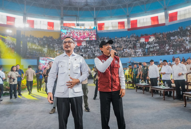 Semarakkan 1 Tahun Sekolah Rakyat, Giring Janji Ciptakan Lagu Khusus