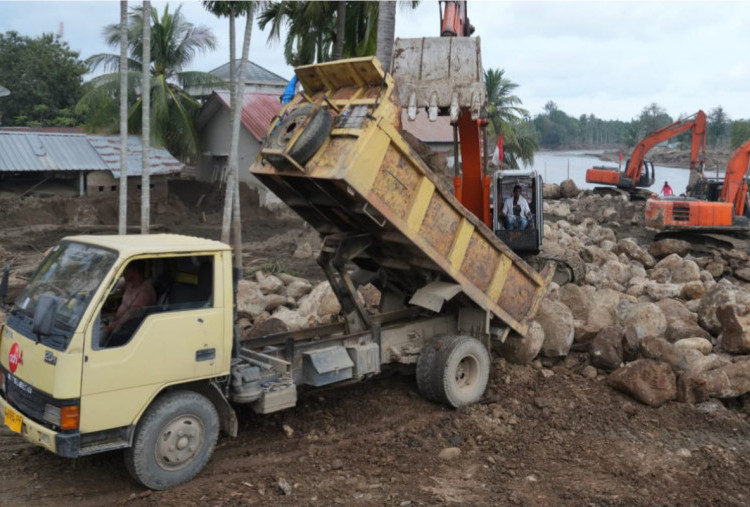 Kementerian PU Siapkan Langkah Penanganan Muara Sungai Pascabencana di Sumatera