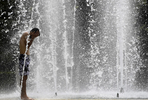 Rekor Suhu Panas, Warga Amerika-Eropa-Tiongkok seperti Terpanggang