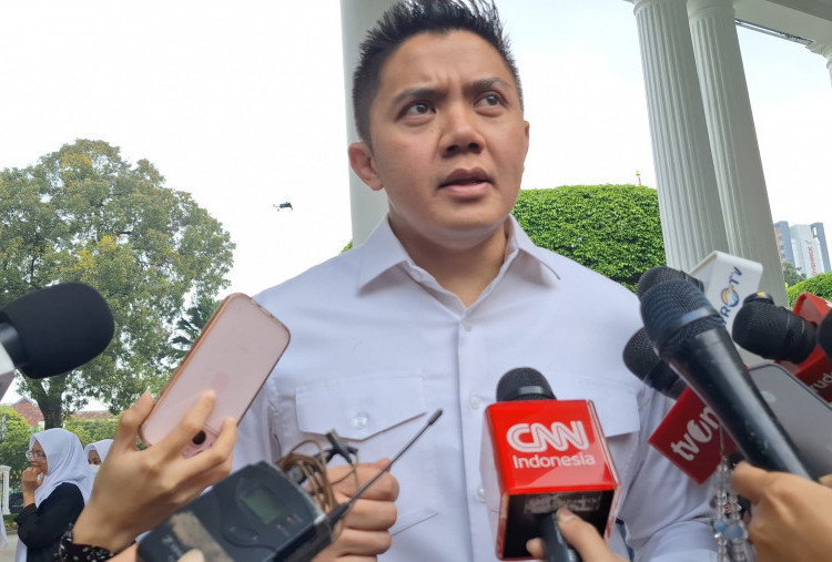 Soal Video Saiful Mujani, Seskab: Presiden Lagi Fokus Urus Hal Besar