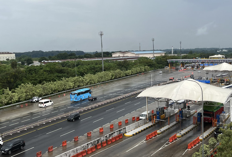 H+5 Lebaran 2026: 22 Ribu Kendaraan Tinggalkan GT Cikatama, Lalin Tol Trans Jawa Arah Jakarta Lancar
