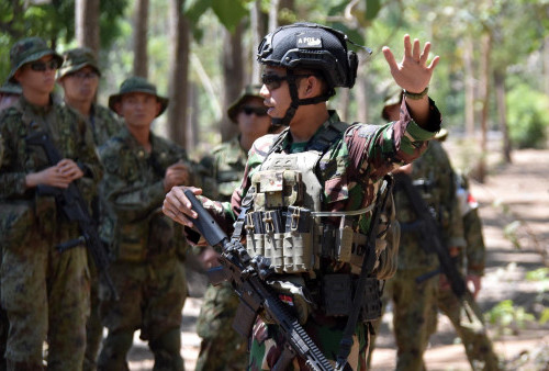 Prajurit dari ketiga negara tersebut dengan semangat melaksanakan patroli tepur tingkat Peleton, dimana satu peleton merupakan gabungan dari Prajurit Korps Marinir TNI AL, Singapore Army dan Japan Ground Self-Defense Force (JGSDF). 
