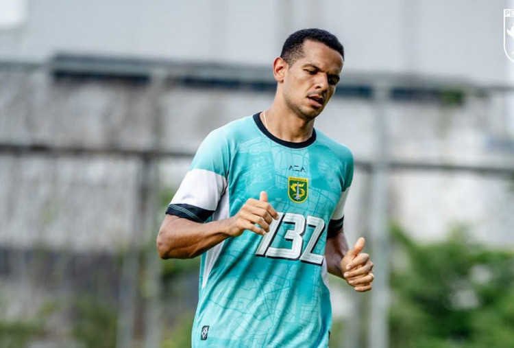 Bek Persebaya Leo Lelis Lawan Mantan Tim, Optimis Kalahkan Borneo FC di GBT!