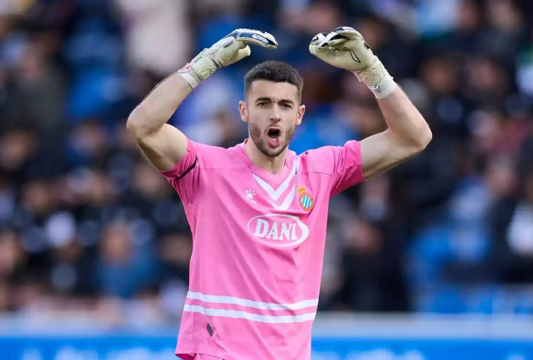Joan Garcia Tinggalkan Espanyol, Madrid dan Barcelona Berebut Tanda Tangan Kiper Muda Spanyol