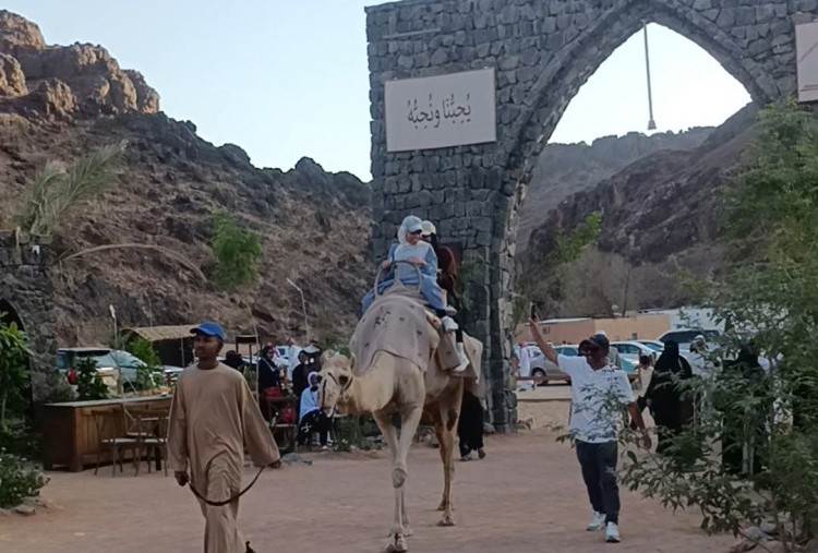 Di Destinasi Gunung Uhud, Jemaah Indonesia Bisa Nikmati Bakso hingga Menu Nusantara