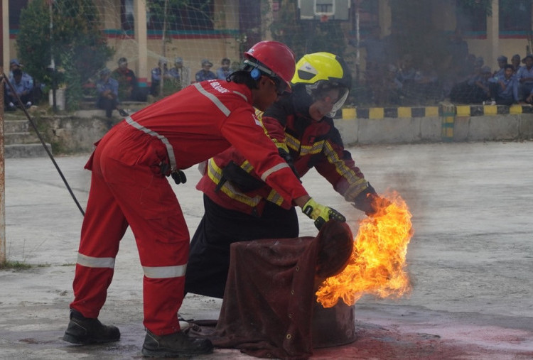 PHSS Edukasi Penanggulangan Kebakaran untuk Ratusan Siswa SMKN 1 Muara Badak