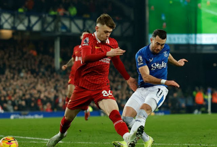 Everton vs Liverpool 2-2: Tarkowski Gagalkan Kemenangan di Depan Mata The Reds!