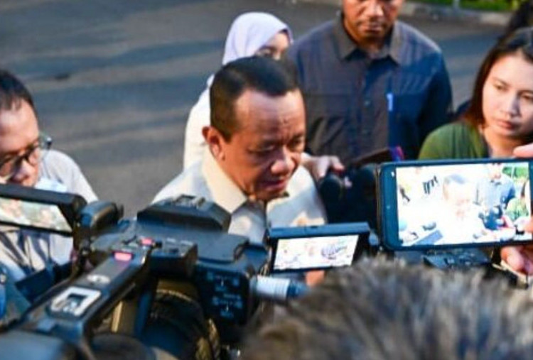 Hampir 11 Ribu Desa dan Dusun Belum Berlistrik, Bahlil Laporkan Dua Proyek Strategis Ini ke Prabowo