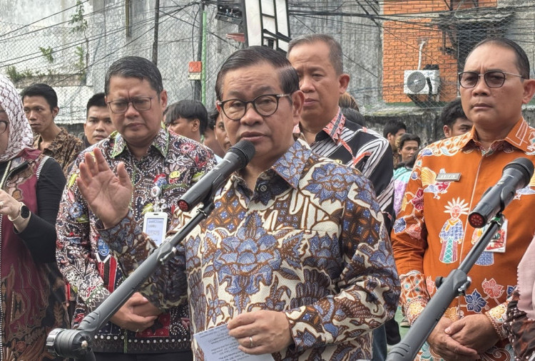 Pramono Targetkan Tebus 6.652 Ijazah yang Ditahan Sekolah di 2025