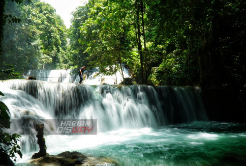 Wisata Alam Air Terjun Piala