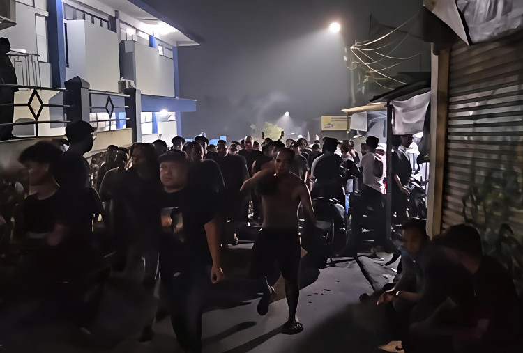 TPA Cipeucang Dibuka Lagi, Warga Menolak dan Minta Ditutup Permanen: Bau Menyengat dan Terancam Banjir