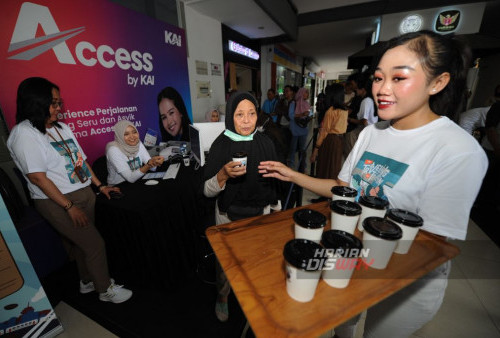 Puaskan Pecinta Kopi, KAI Daop 8 Surabaya Bagikan Ribuan Cup Kopi Gratis dan Diskon Tiket 20 Persen