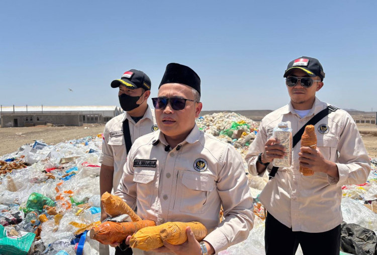 Kadaker Madinah Ungkap Alasan Larang Sembunyikan Air Zamzam di Koper, Bisa Bahayakan Penerbangan