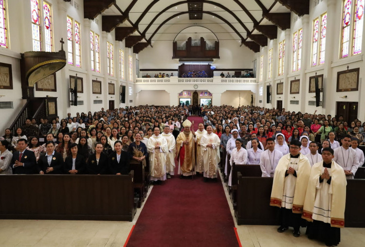Perayaan Paskah BKS Katolik 2026 Dihadiri Ribuan Guru dan Tenaga Pendidik