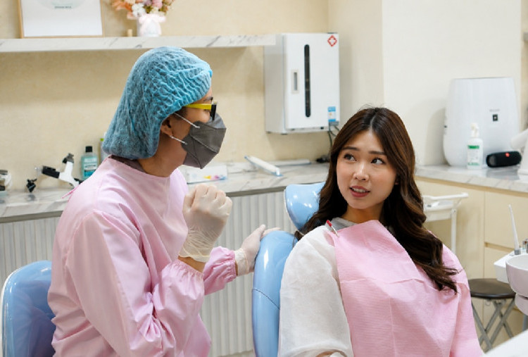 Menjaga Kesehatan Gigi Bersama Dentalogy, Klinik Gigi Spesialis di Surabaya