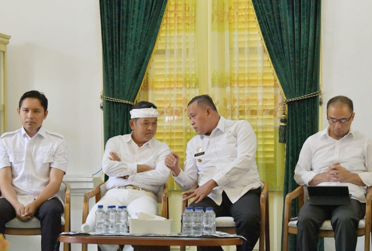 Bertemu Kang Dedi, Walkot Bekasi Siap Wujudkan Ruang Terbuka Hijau di Lahan Tak Produktif
