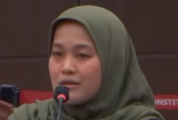 Tangis Dosen Tetap UPN Veteran Jakarta di MK, Cerita Hak Kerja Ditekan hingga Terpaksa Jualan Kue