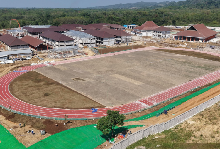 Sekolah Rakyat Indramayu Bersiap Sambut Tahun Ajaran Baru, Lapangan Bolanya Gunakan Rumput Standar FIFA