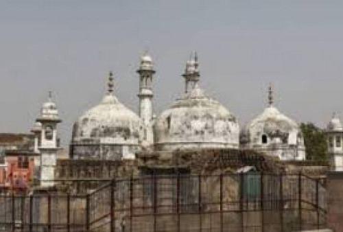 Sah! Pengadilan Putuskan Umat Hindu Boleh Beribadah di Masjid