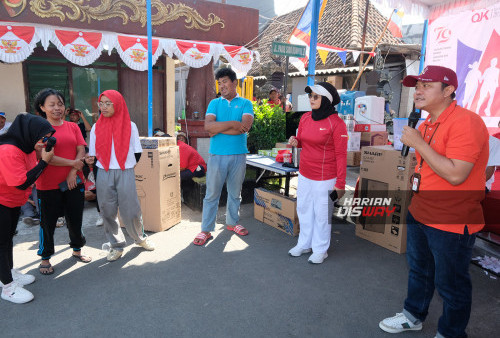 Anugrah Rahman dari Kantor  Otoritas Jasa Keuangan Jawa Timur menjadi narasumber salam kegiatan tersebut. Ia menjelaskan bahwa saat ini harus benar-benar waspada dalam transaksi secara online. Khususnya mewaspadai transaksi pinjaman online. 

