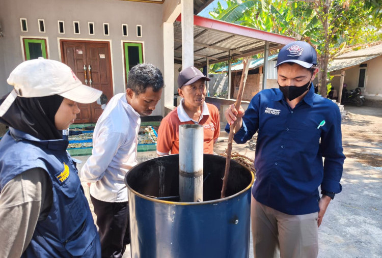 TEP ITS Sulap Limbah Pertanian menjadi Biochar Bernilai Guna di NTB