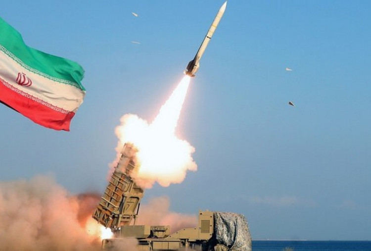 Iran Tantang Balik Gertakan Trump: Siap Ratakan Infrastruktur AS di Timur Tengah