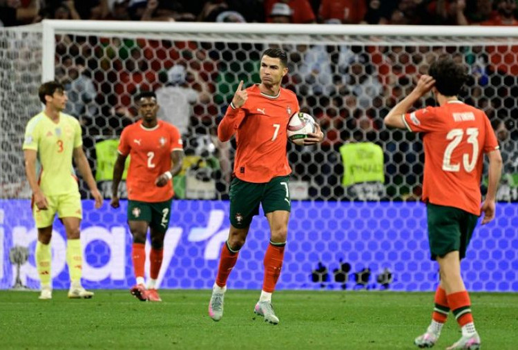 Tangis Ronaldo Pecah Pasca Bawa Portugal Juara: Kami Orang Kecil dengan Ambisi Besar!
