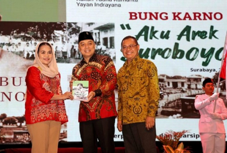 Pemkot Surabaya Jadikan Buku Bung Karno: Aku Arek Suroboyo Materi Wajib SD-SMP