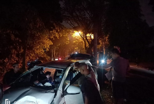 Mobil PNS Tabrak Tiang Listrik hingga Terguling di Jalan Sewaka, Kota Tasikmalaya, Ini Kondisi Para Korban... 