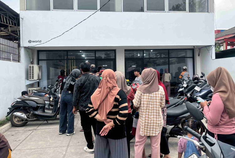 Heboh Warga Bekasi Ikut Main World App, Dijanjikan Uang Rp200-800 ribu