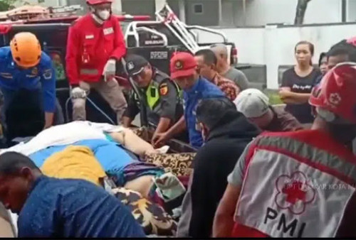 Pria 275 Kg Jatuh, Tali Sling Lift Putus, Tak Muat di Mobil Ambulans
