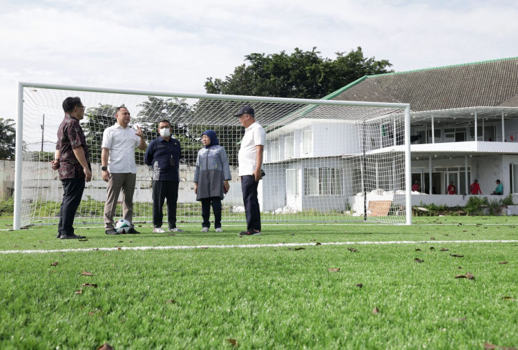 Lapangan Karanggayam Rampung, Pemkot Kebut Revitalisasi Wisma Sebelum HUT Persebaya