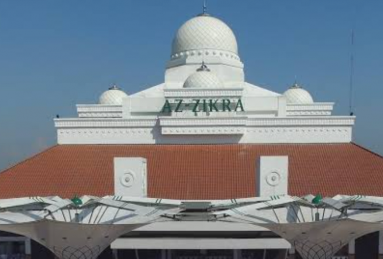 Haul ke-7 Ustaz Arifin Ilham, Lantunan Zikir Terus Menggema di Masjid Az-Zikra