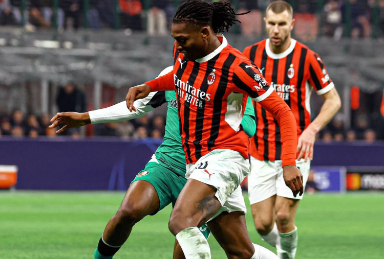 Liga Champions 2024/2025: AC Milan Tersingkir Usai Kalah dari Feyenoord Agregat 1-2, Zlatan Ibrahimovic: Pemain Telah Bunuh Diri