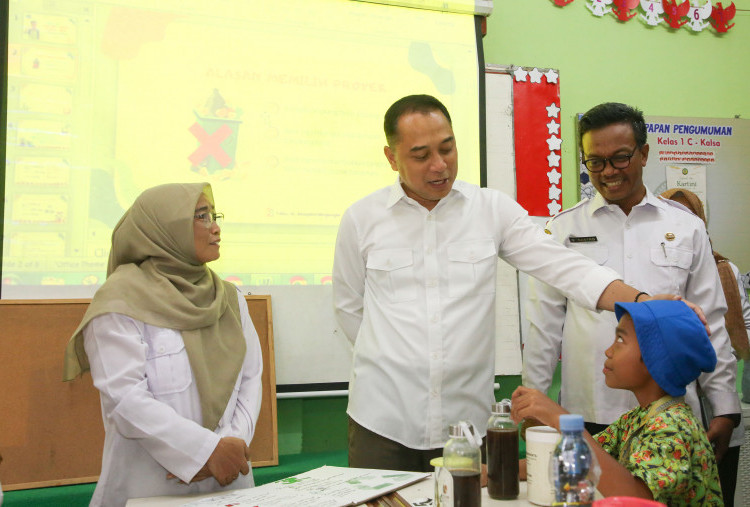 Pemkot Surabaya Bentuk Satgas RT/RW Awasi Jam Malam Anak, Libatkan Komunitas dan LSM