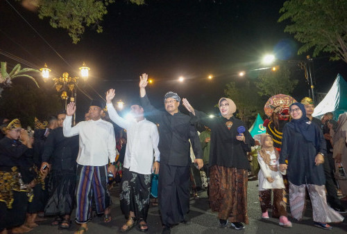 Gus Ipul Resmikan Car Free Night Kota Pasuruan di Malam Tahun Baru Hijriah 