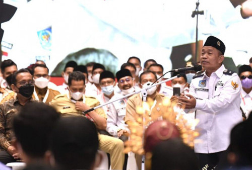 Surta Wijaya: Kejadian Istora Spontanitas, Konstitusi Memungkinkan Apdesi Dukung Jokowi 3 Periode 