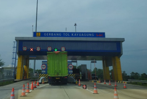 Kendaraan Plat B Terus Berdatangan ke Kota Palembang, Tol Keramasan Lancar