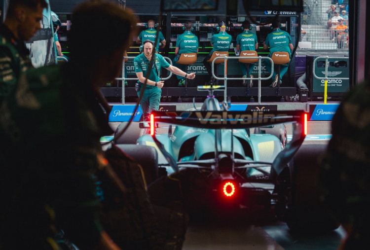 Tangan Fernando Alonso Sampai Mati Rasa, Honda Langsung Bedah Mobil Aston Martin di Jepang