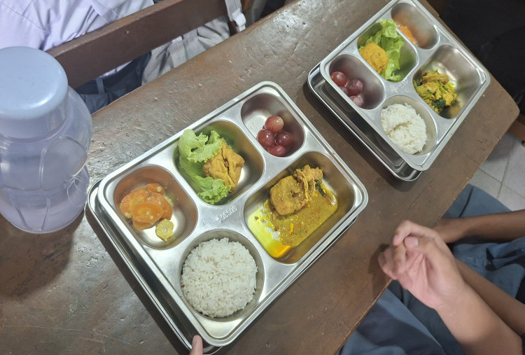 Instruksi Kepala BGN: Selama Ramadan SPPG Dilarang Beri Paket MBG dengan Sistem Bundling