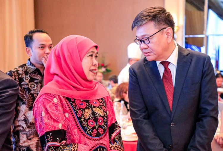 Gubernur Khofifah Kuatkan Kerja Sama Jatim-Singapura Bidang Investasi dan SDM
