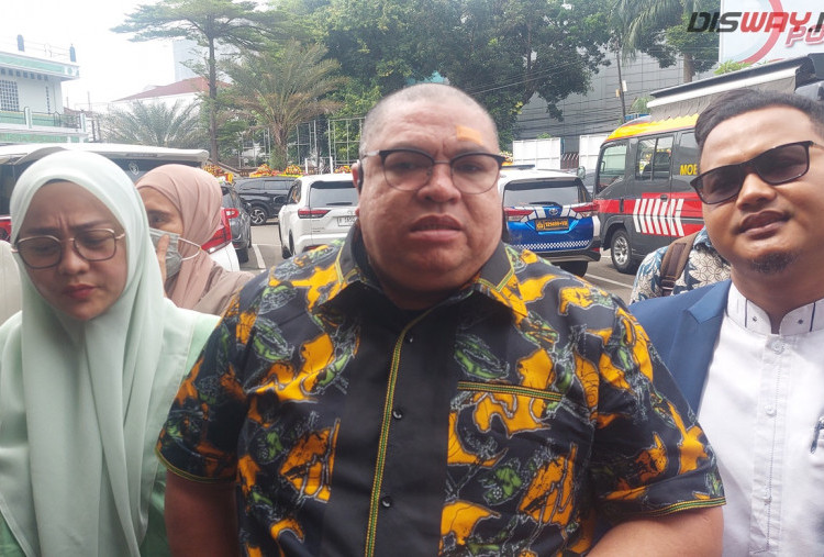 Razman Nasution Sebut Lolly Sudah Berhubungan Intim, Bukan dengan Vadel Badjideh