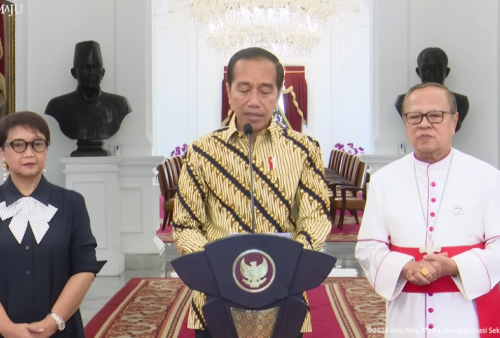 Jokowi Sebut Kunjungan Paus Fransiskus Sangat Bersejarah