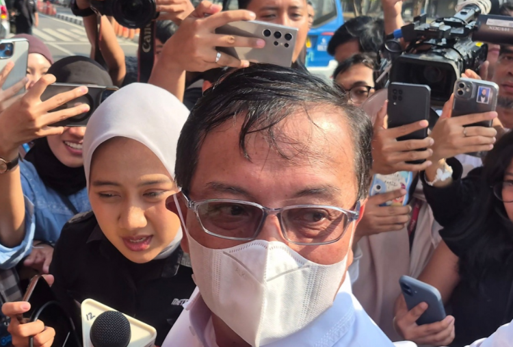 Sempat Kena OTT KPK, Sestama BNPB Buru-Buru Tinggalkan Gedung Merah Putih dan Langsung Naik Taksi