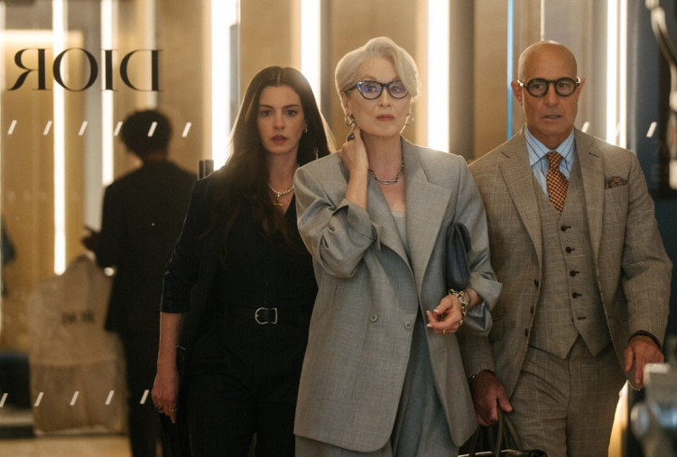 Anne Hathaway Bantah Rumor Pemecatan Model di Sekuel The Devil Wears Prada 2
