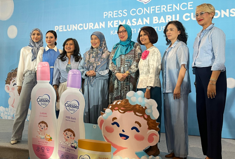 Cussons Baby Hadir dengan Wajah Baru, Temani Perjalanan Cinta Ibu Soal Gaya Parenting