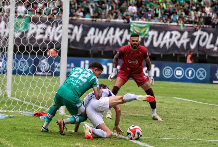 Prediksi Arema FC vs Persebaya, Bajol Ijo Siap Terkam Singo Edan