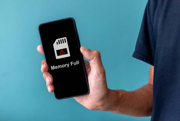 Digital Decluttering, 5 Tip Membersihkan Isi Ponsel Anda