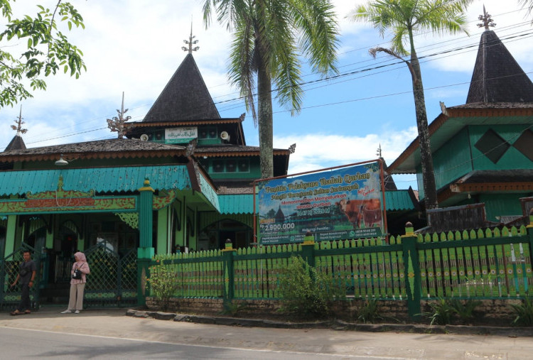 Harian Disway X Grand Qin Hotel (7): Sentuhan Demak di Masjid Agung Sultan Suriansyah